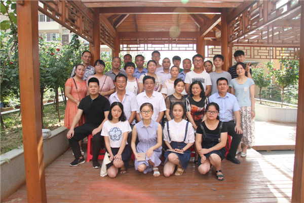 又是一年金秋季，助學圓夢暖人心----2017年寶業(yè)集團“金秋助學”活動圓滿結束